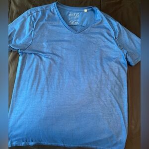Guess men’s T-Shirt medium